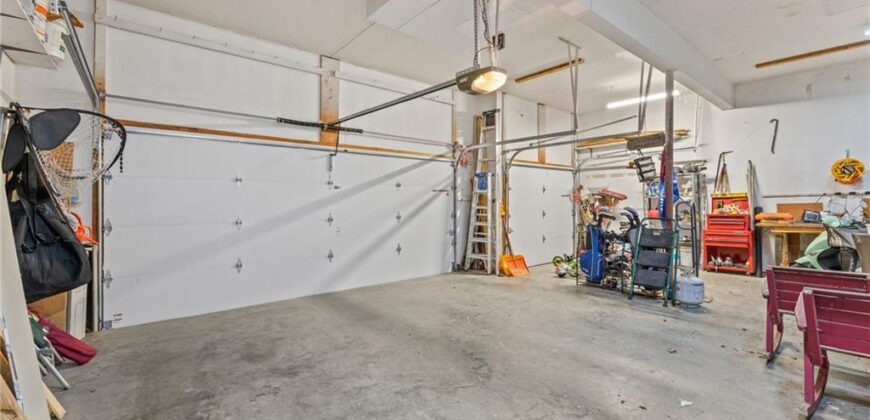 10400 River Hills Drive, Parkville, MO 64152