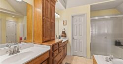 10400 River Hills Drive, Parkville, MO 64152