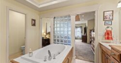 10400 River Hills Drive, Parkville, MO 64152