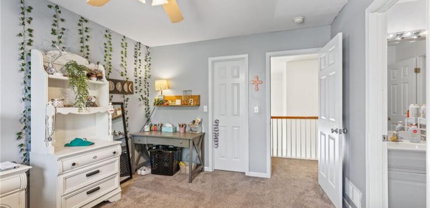 10400 River Hills Drive, Parkville, MO 64152