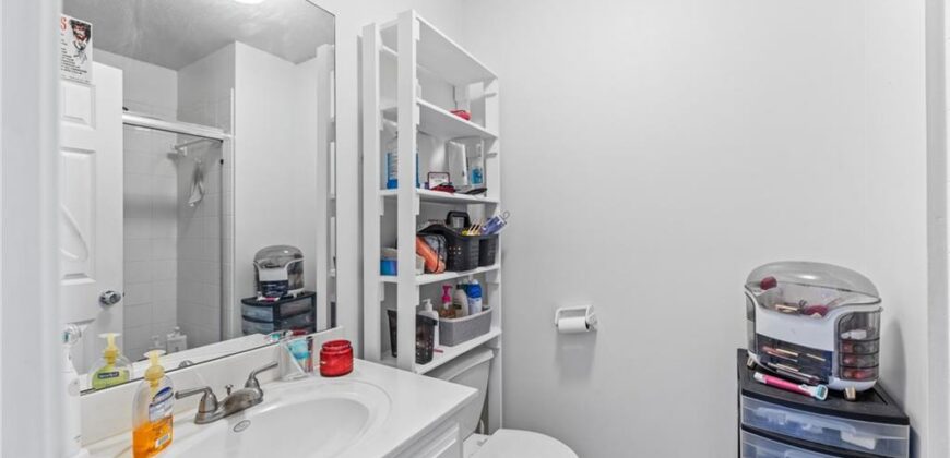 10400 River Hills Drive, Parkville, MO 64152