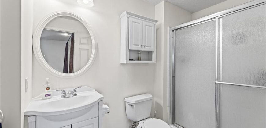 10400 River Hills Drive, Parkville, MO 64152