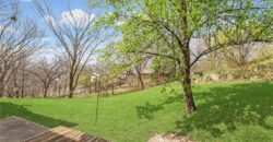 10400 River Hills Drive, Parkville, MO 64152