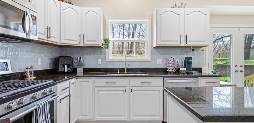 5017 N Washington Street, Gladstone, MO 64118