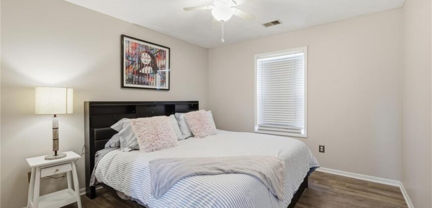 5017 N Washington Street, Gladstone, MO 64118