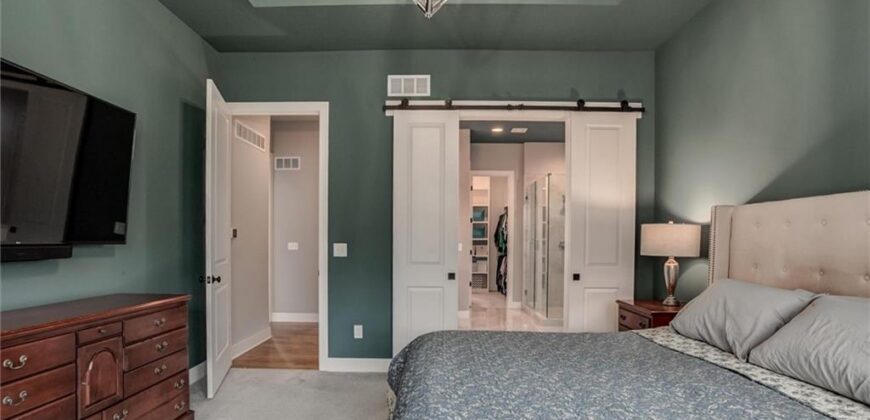 9750 McIntosh Court, Parkville, MO 64152