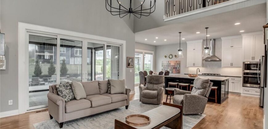 9750 McIntosh Court, Parkville, MO 64152