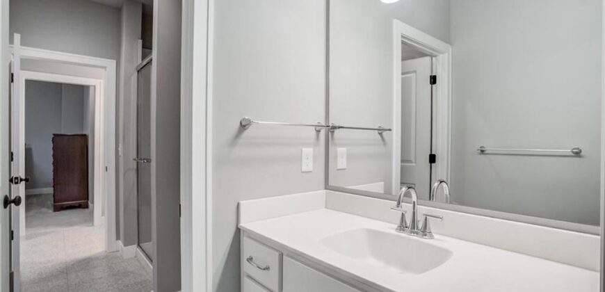 9750 McIntosh Court, Parkville, MO 64152