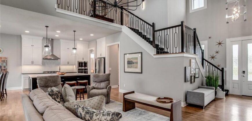 9750 McIntosh Court, Parkville, MO 64152