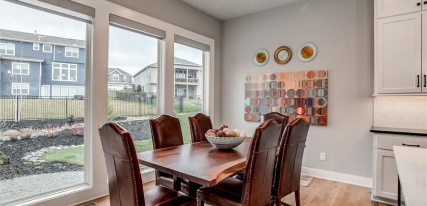 9750 McIntosh Court, Parkville, MO 64152