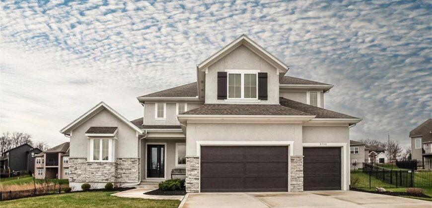 9750 McIntosh Court, Parkville, MO 64152