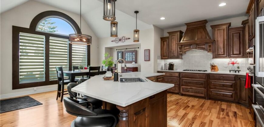 6110 NW 103rd Street, Kansas City, MO 64154