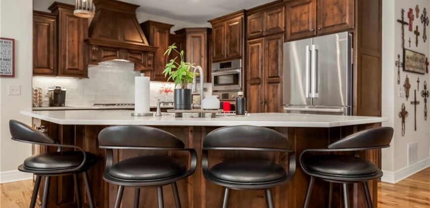 6110 NW 103rd Street, Kansas City, MO 64154