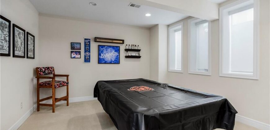 6110 NW 103rd Street, Kansas City, MO 64154