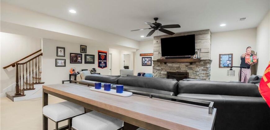 6110 NW 103rd Street, Kansas City, MO 64154