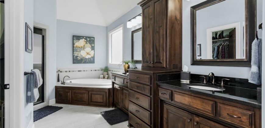 6110 NW 103rd Street, Kansas City, MO 64154