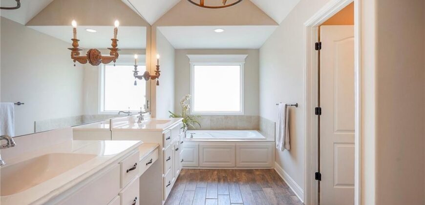 17340 NW 127th Street, Platte City, MO 64079