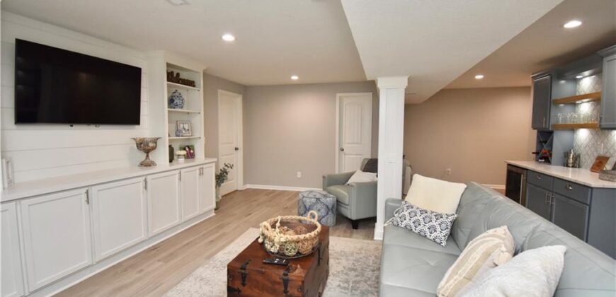1928 Carter Court, Liberty, MO 64068