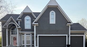 8808 N Oxford Avenue, Kansas City, MO 64157