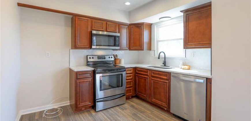 9844 N Cherry Street, Kansas City, MO 64155