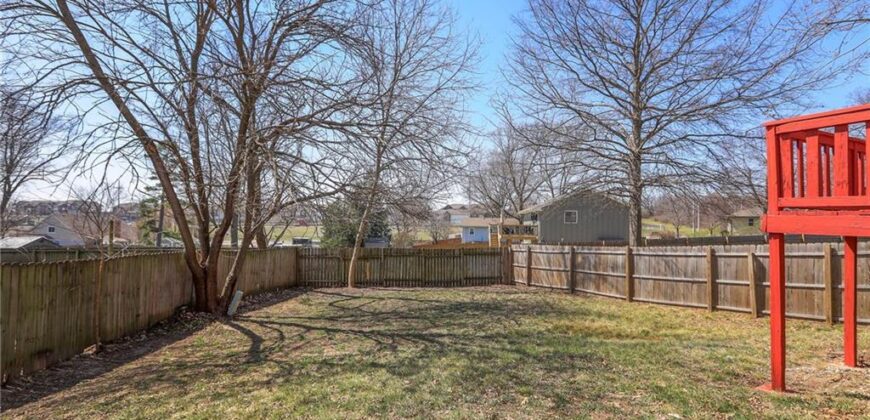 9844 N Cherry Street, Kansas City, MO 64155