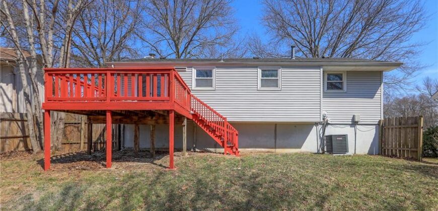 9844 N Cherry Street, Kansas City, MO 64155