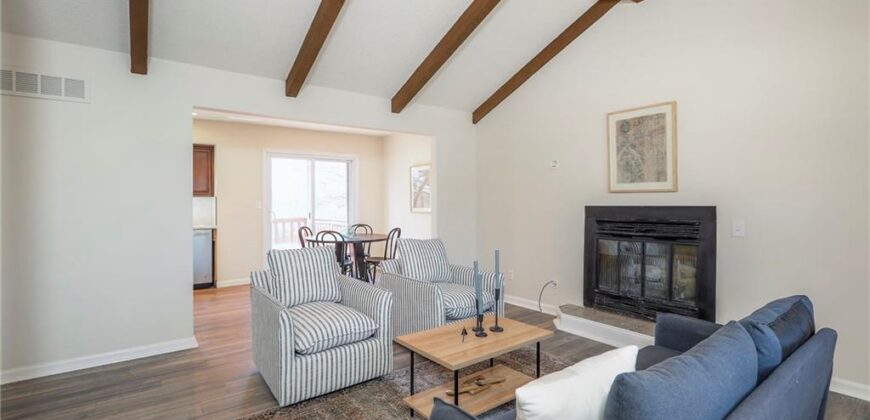 9844 N Cherry Street, Kansas City, MO 64155