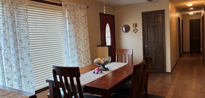 11017 NW Crooked Road, Kansas City, MO 64152