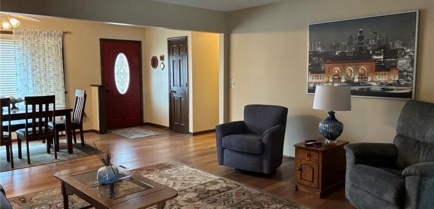 11017 NW Crooked Road, Kansas City, MO 64152