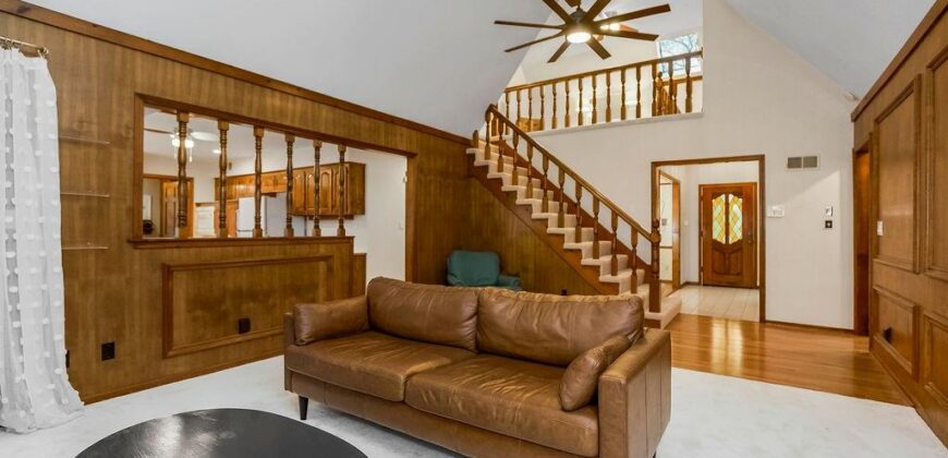 7317 N Nevada Avenue, Parkville, MO 64152