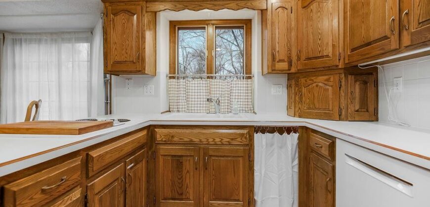 7317 N Nevada Avenue, Parkville, MO 64152