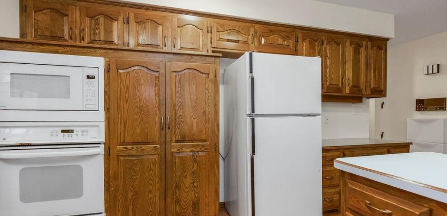 7317 N Nevada Avenue, Parkville, MO 64152