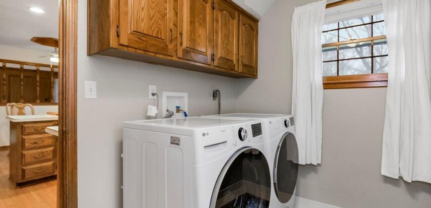 7317 N Nevada Avenue, Parkville, MO 64152