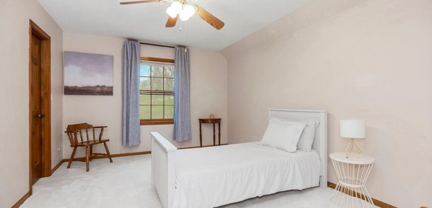 7317 N Nevada Avenue, Parkville, MO 64152