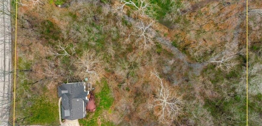 7317 N Nevada Avenue, Parkville, MO 64152