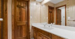 7317 N Nevada Avenue, Parkville, MO 64152