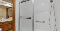 7317 N Nevada Avenue, Parkville, MO 64152