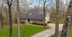 7317 N Nevada Avenue, Parkville, MO 64152
