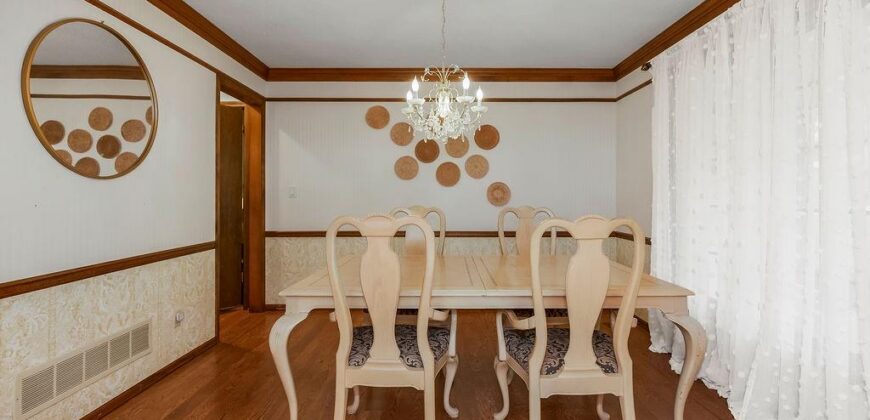 7317 N Nevada Avenue, Parkville, MO 64152