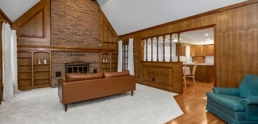 7317 N Nevada Avenue, Parkville, MO 64152