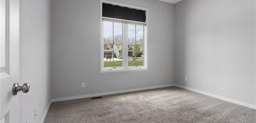 717 Riverwood Drive, Liberty, MO 64068