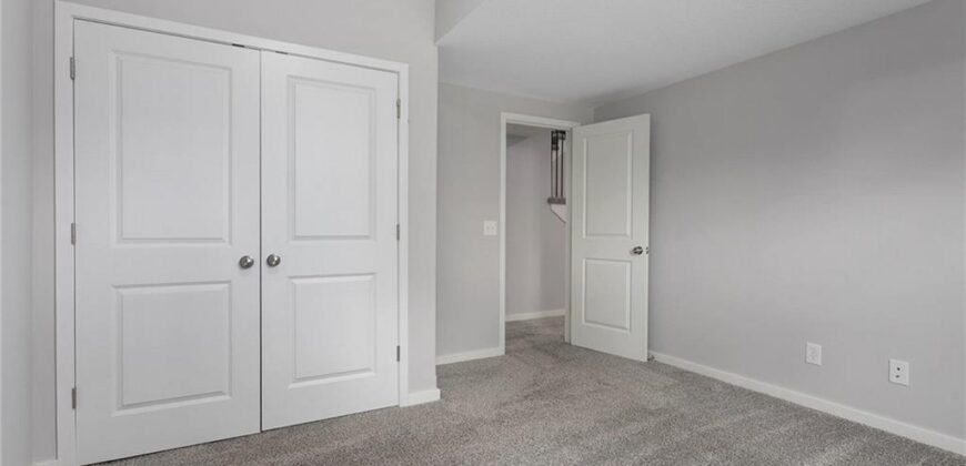 717 Riverwood Drive, Liberty, MO 64068