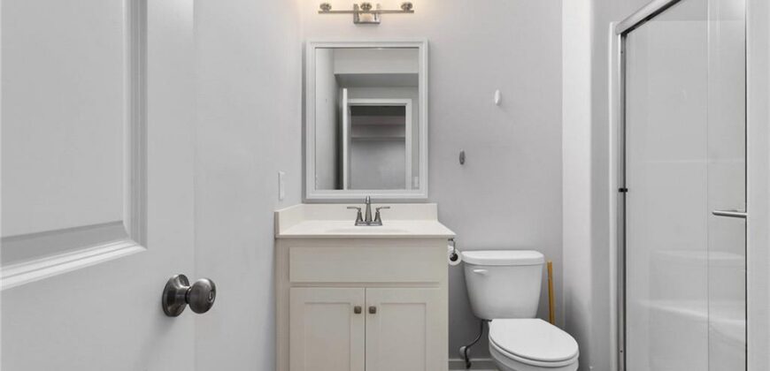 717 Riverwood Drive, Liberty, MO 64068