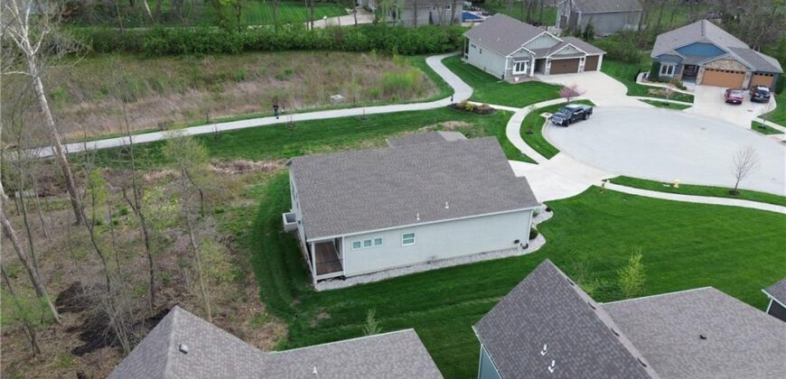 717 Riverwood Drive, Liberty, MO 64068