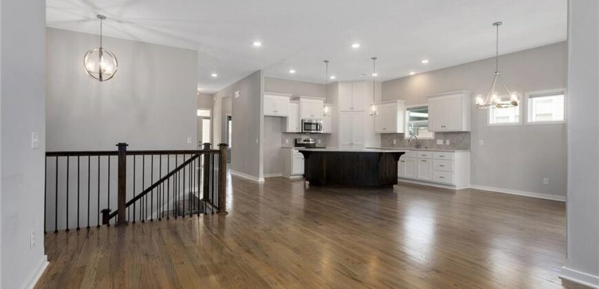 717 Riverwood Drive, Liberty, MO 64068