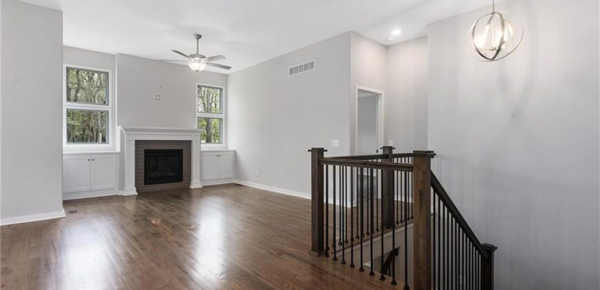 717 Riverwood Drive, Liberty, MO 64068