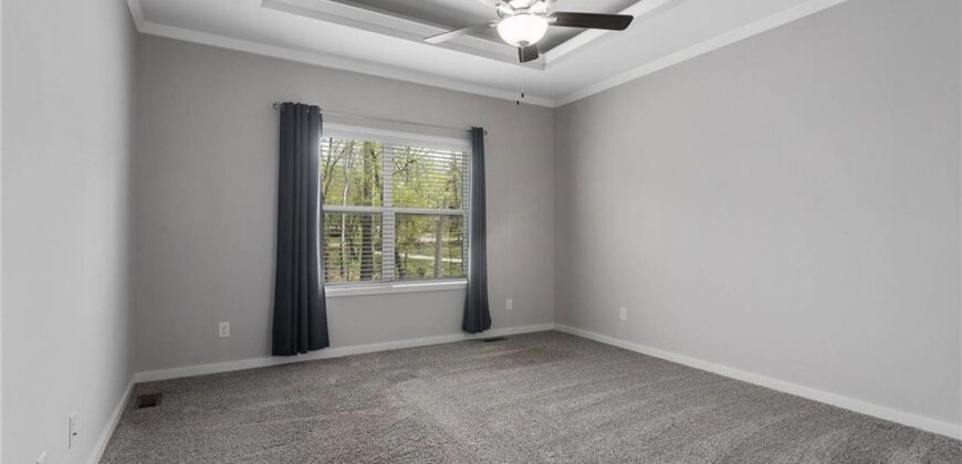 717 Riverwood Drive, Liberty, MO 64068