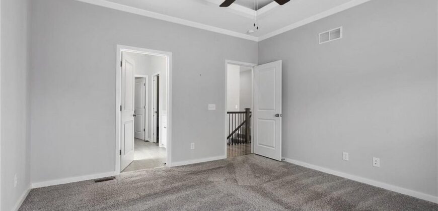 717 Riverwood Drive, Liberty, MO 64068