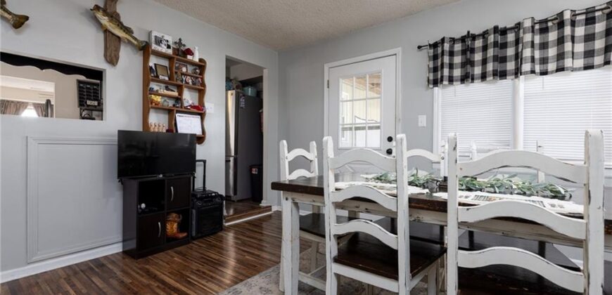 5304 N Michigan Avenue, Kansas City, MO 64118