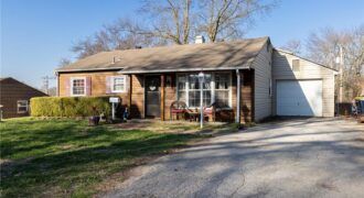 5304 N Michigan Avenue, Kansas City, MO 64118